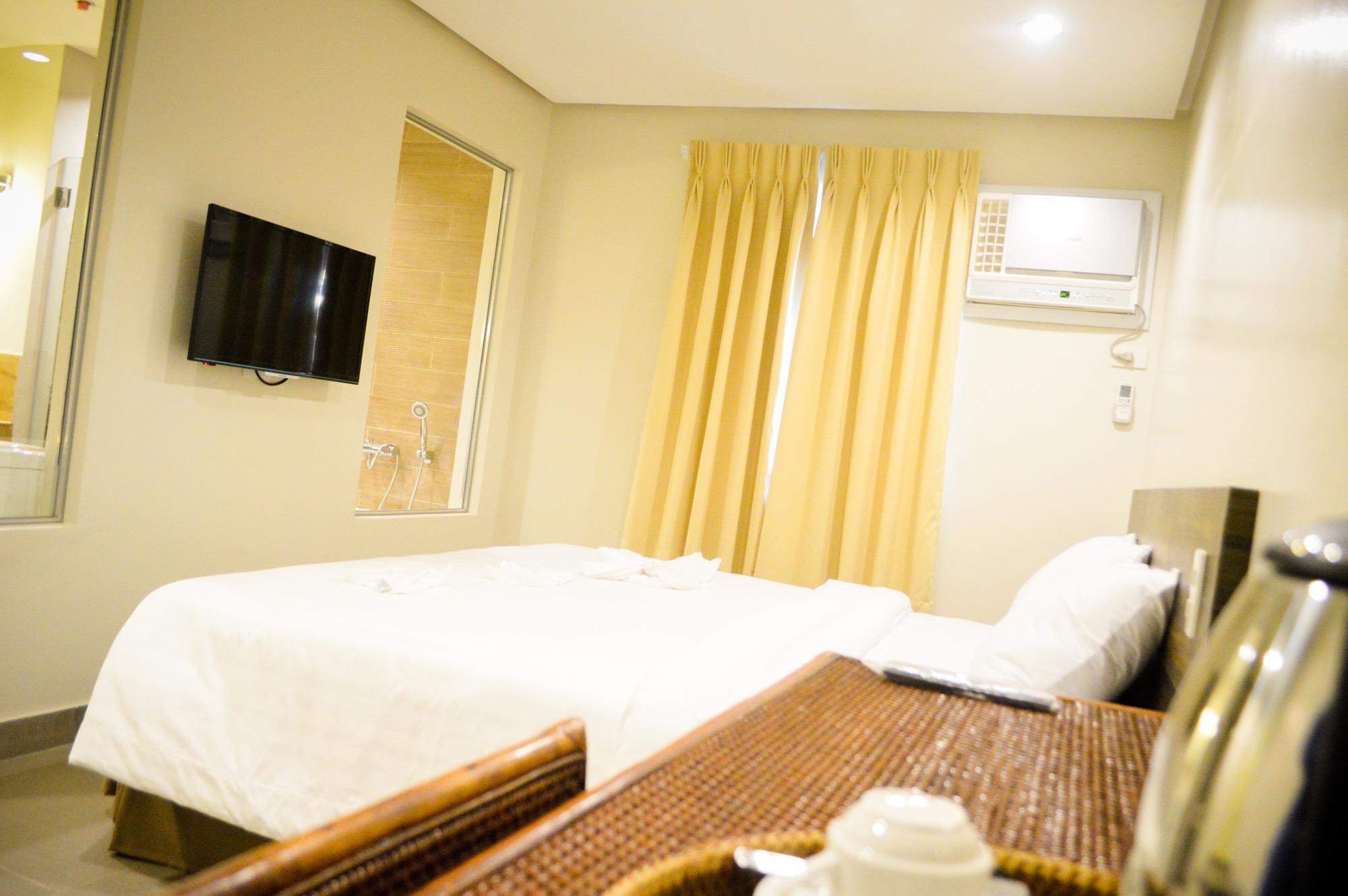 Cebu R Hotel Mabolo Esterno foto
