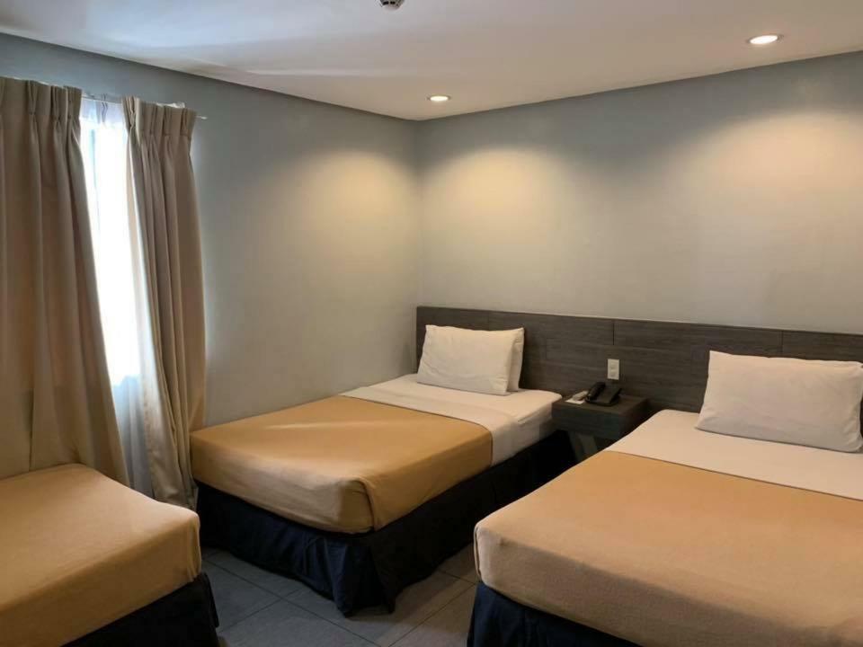 Cebu R Hotel Mabolo Esterno foto