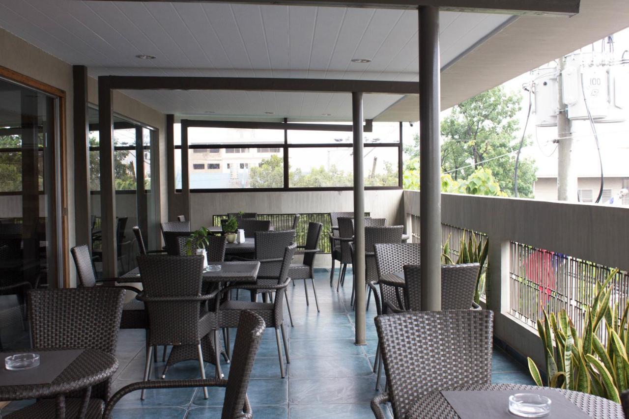 Cebu R Hotel Mabolo Esterno foto